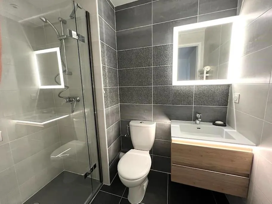 Apartment Casa Areka T3 Rez De Jardin Standing, Proche Plage Frejus